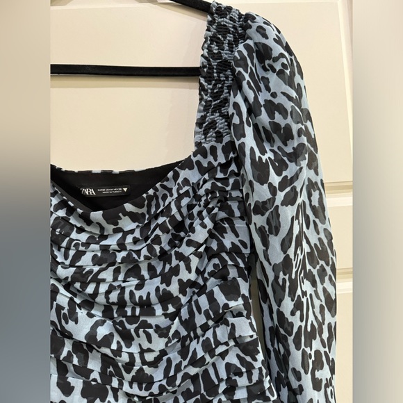 Zara Blue Leopard Blouse - Picture 3 of 5